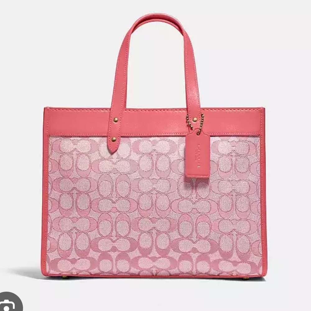 coach Field Tote 30 With Signature Jacquard Pink